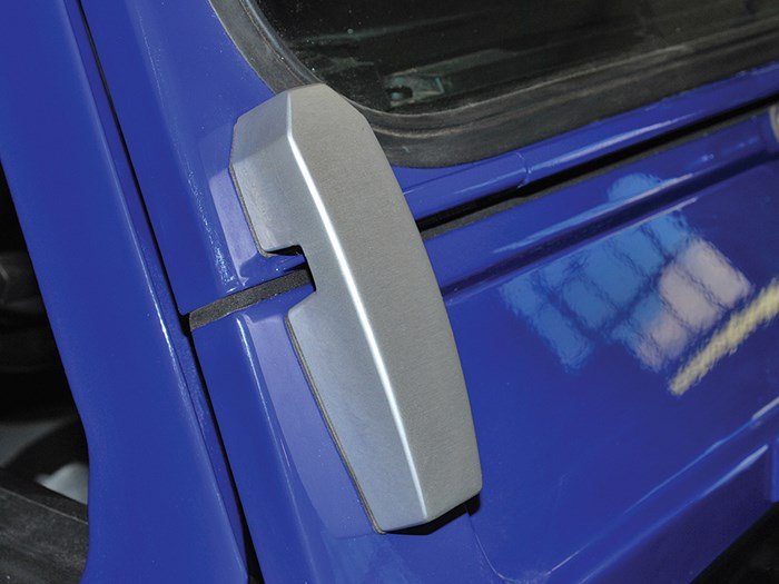 Windscreen Brackets – Defender