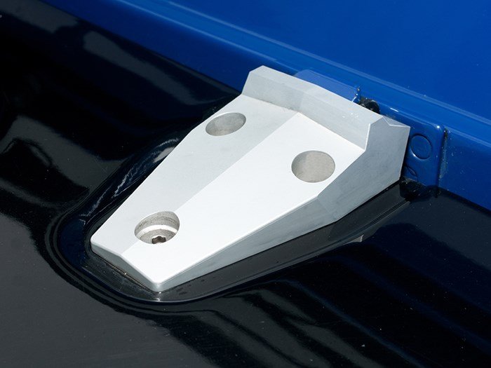 Bonnet Hinges – Defender