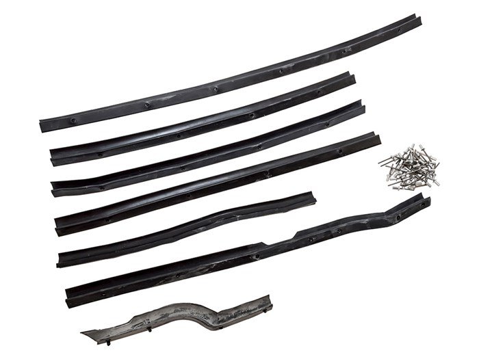 Series 2nd Row Door Seal Kit Rh