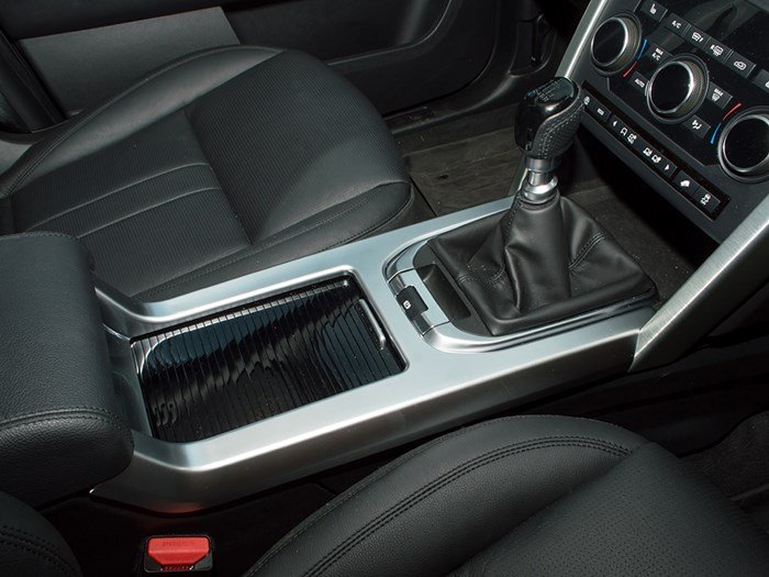 Gear Shift Panel Frame - Ds15 – Discovery Sport
