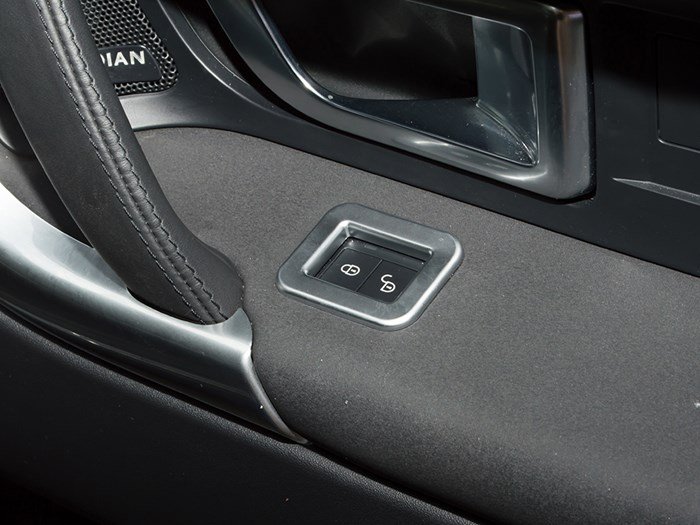 Child Lock Frame Trim - Ds15 – Discovery Sport