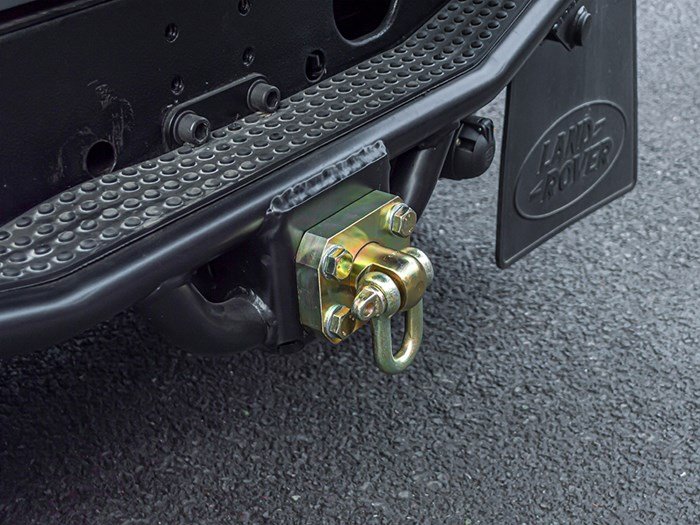 Swivel Shackle - Nas Rear Step - Def87 To Def16 – Defender