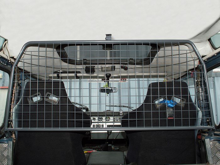 Dog Guard 90/110 – Defender 90 / 110 1987–2016 Hard Top with bulkhead (+1 more)
