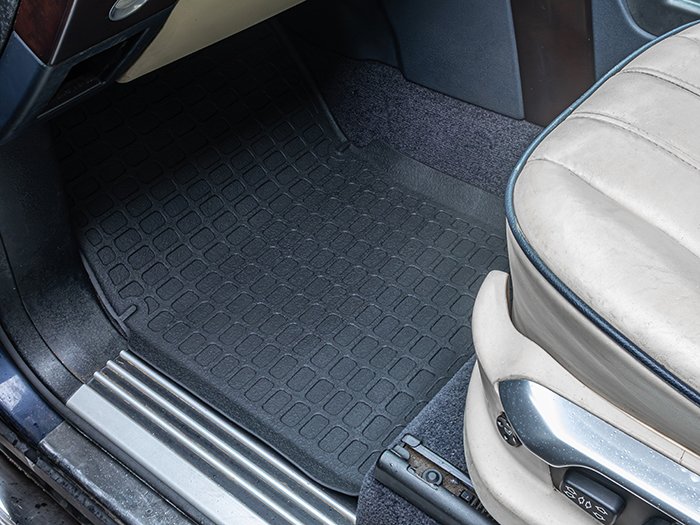 Rubber Mat Set – Range Rover 2002–2012 7A000001 onwards