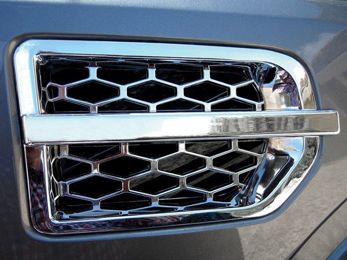 Side Vent Trim – Discovery 3