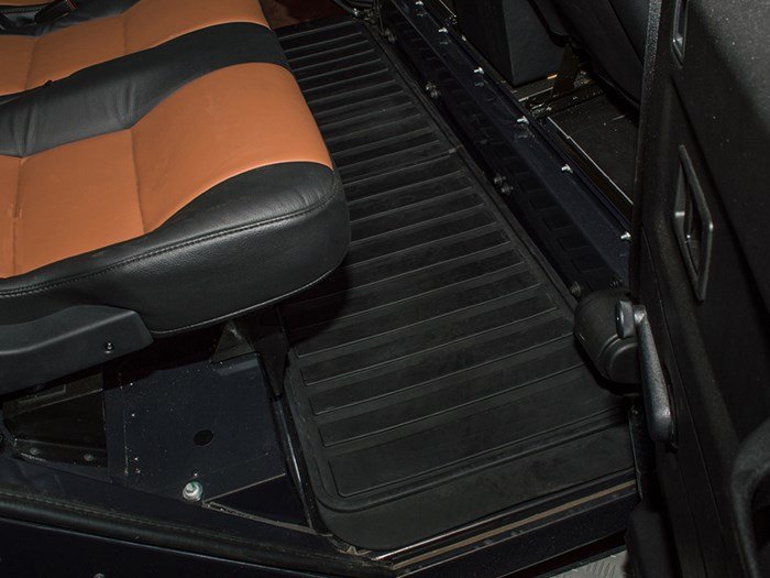 Rubber Mat – Defender 110 1987–2006