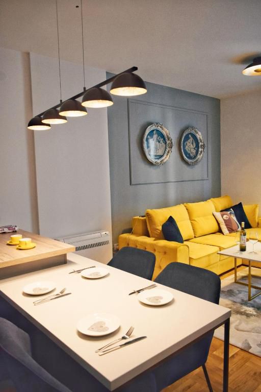 The Impressive Apartment - 2
