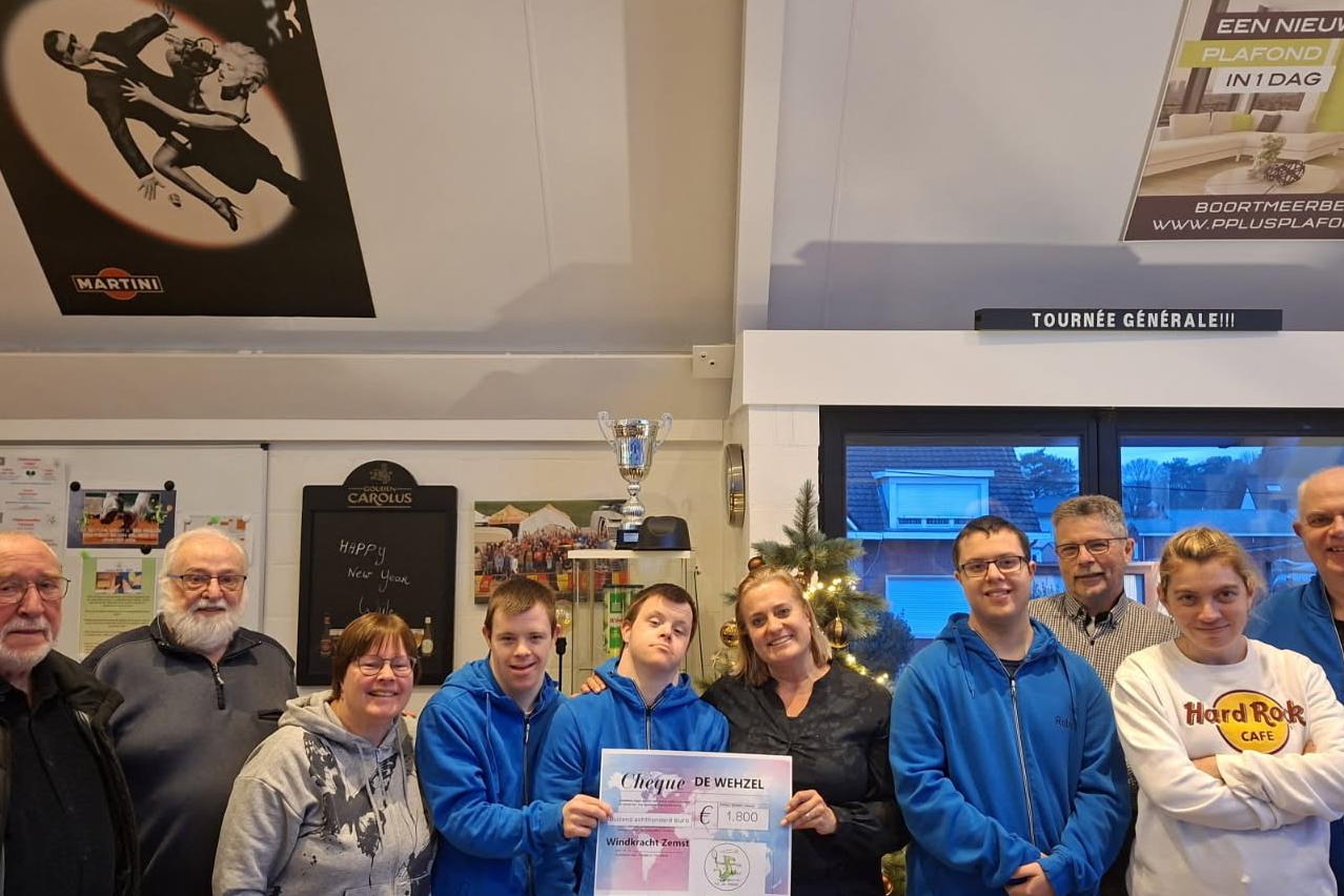 Tennis & Padel club De Wehzel steunt Windkrachters!