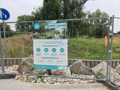 Jardin Gandhi à Lille, à la place d'une voie circulée