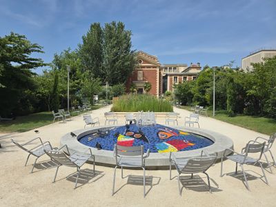 square Alban Satragne et espaces connexes à Paris