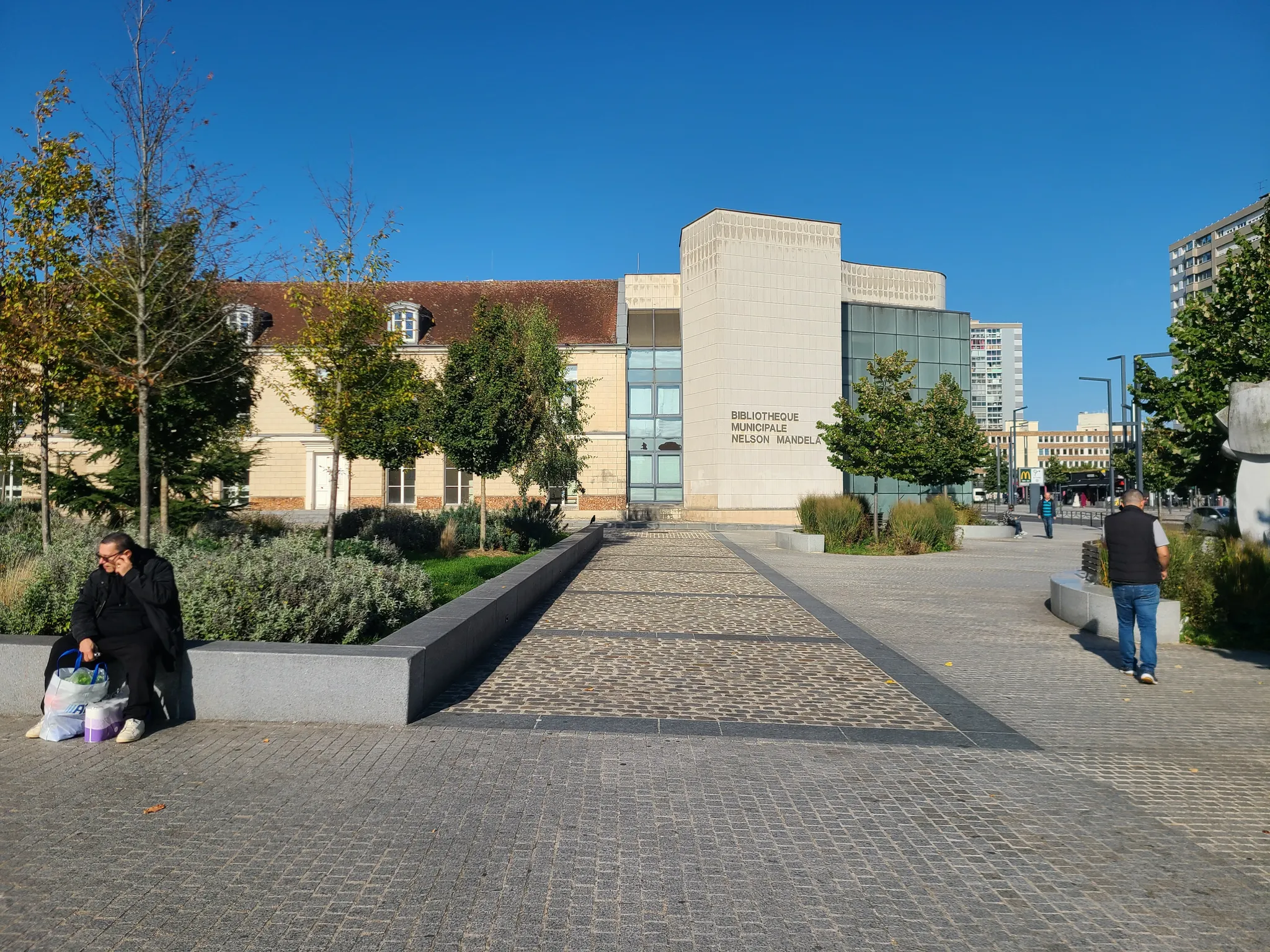 Bibliothèque à Vitry