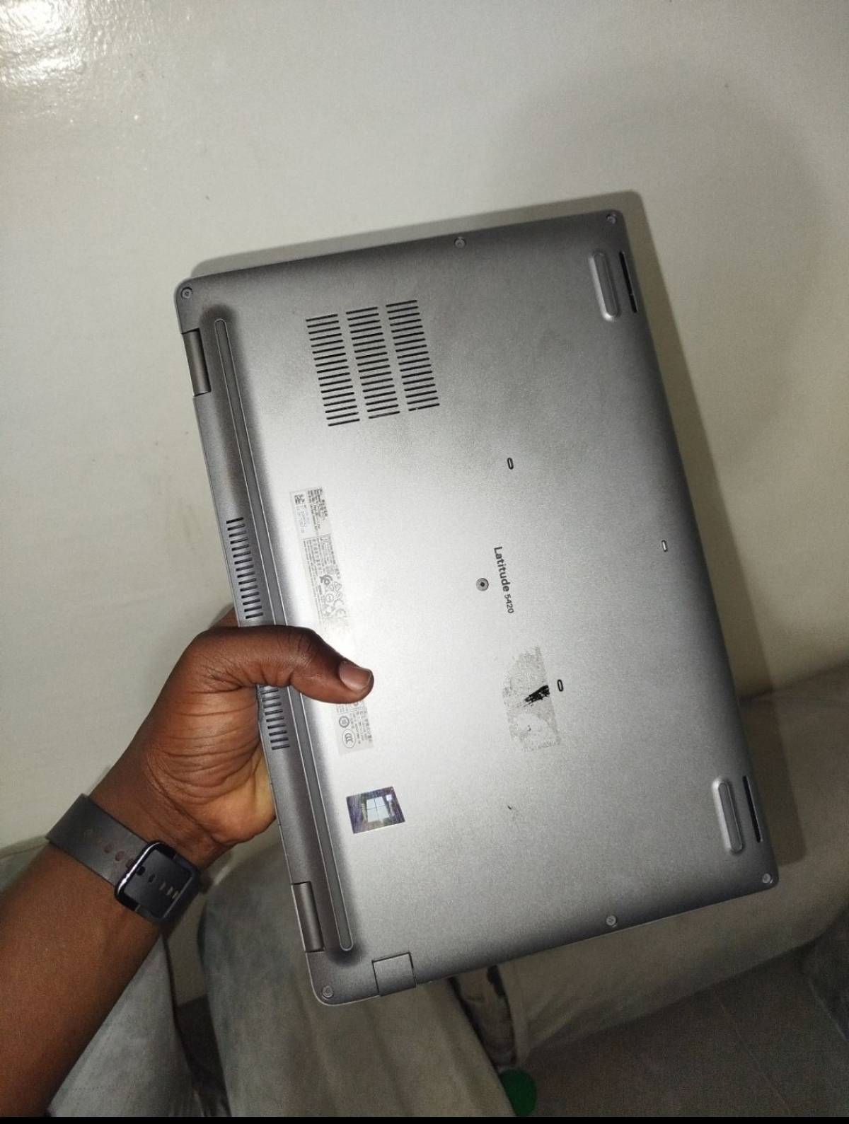 Dell Latitude 5420 Laptop - Intel i5, 8GB RAM, 256GB SSD — photo 3