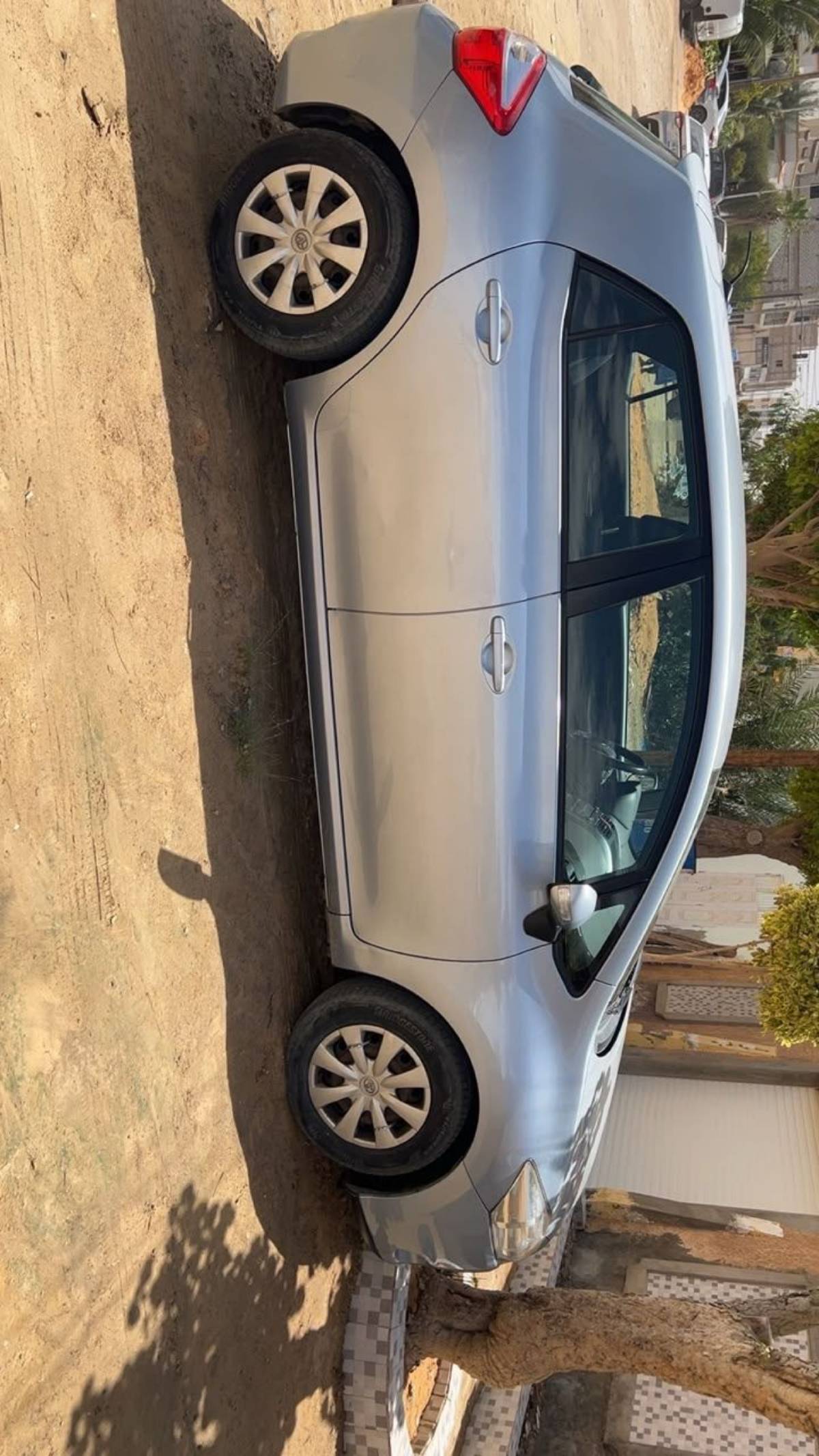 Toyota Auris 2010 — photo 3